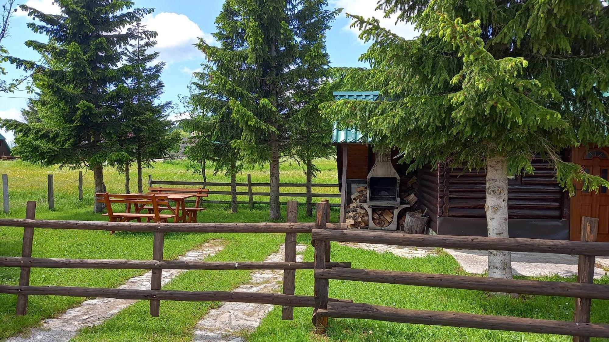 Family Farm Apartments Žabljak Екстериор снимка