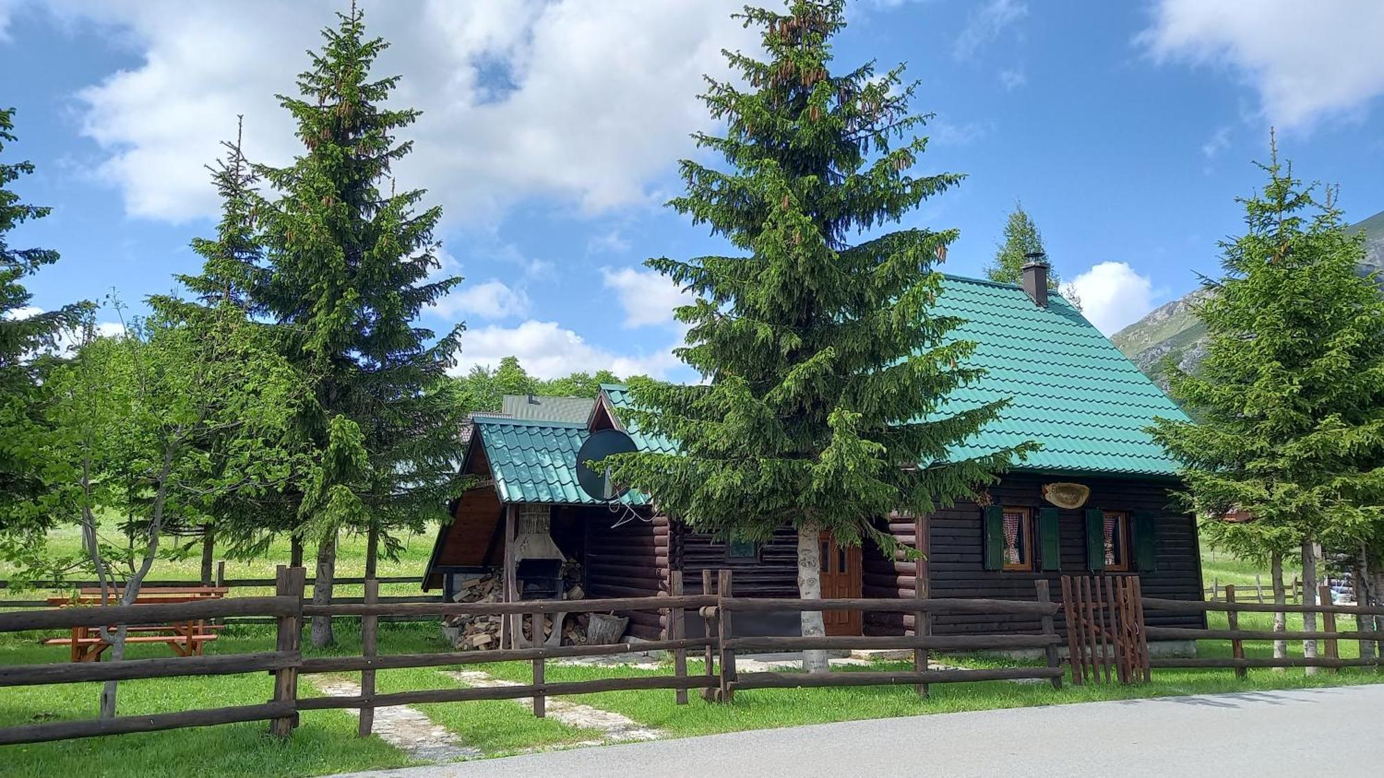 Family Farm Apartments Žabljak Екстериор снимка